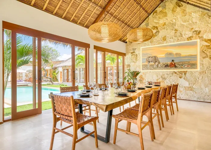 Villa El Gaucho: Brand New 9bdr Prime Location