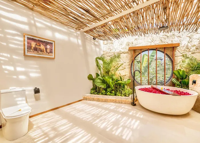 Villa El Gaucho: Brand New 9bdr Prime Location