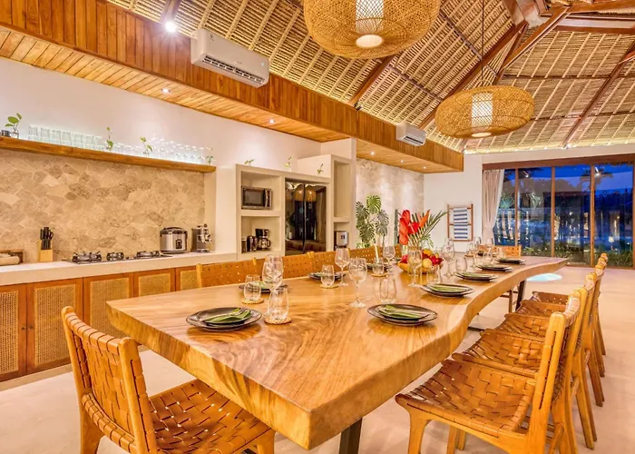 El Gaucho: Brand New 9bdr Prime Location * Seminyak